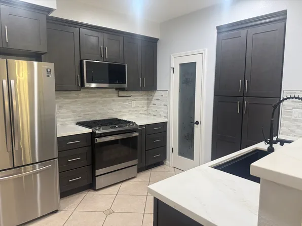 207 Round House Pl, Clayton, CA 94517