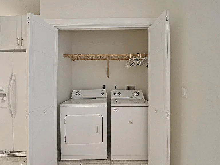 1645 Baseline Ln — Photo 14