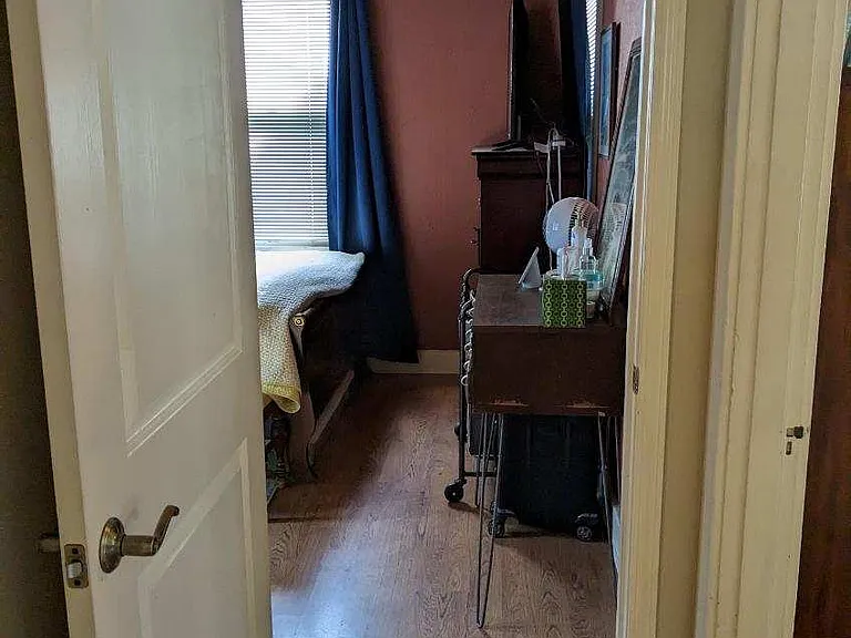 1769 Crump Ave — Photo 9