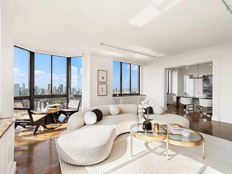 1st image of 200-210 E 65th St #42S