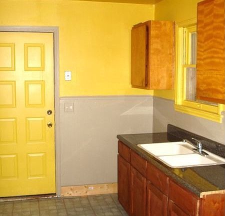4th image of 470 Prestwick Blvd