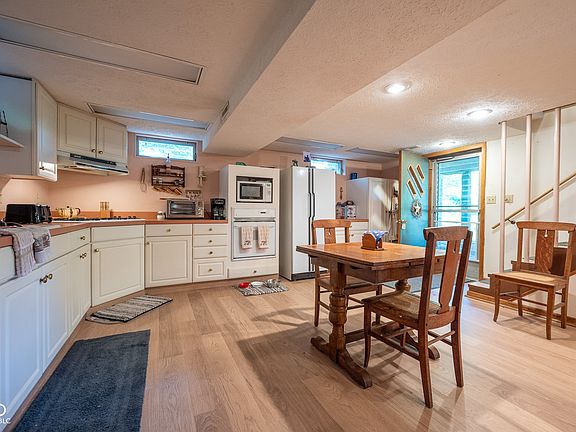 30th image of 3410 S County Road 800 W