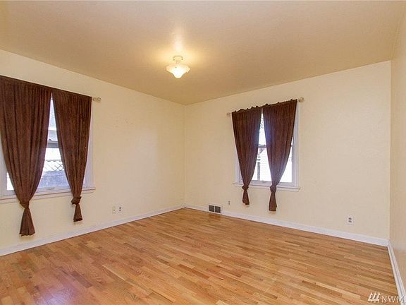 5th image of 1653 S 40th St