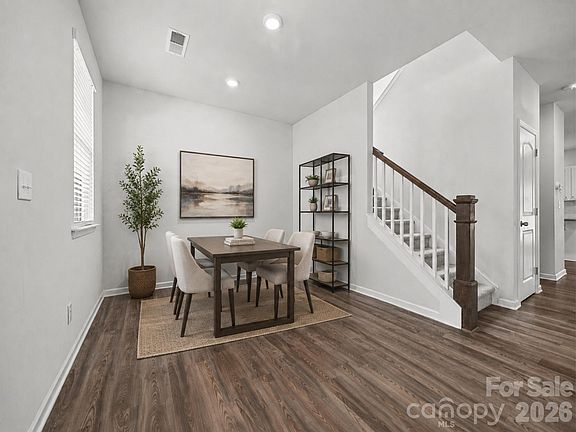 5th image of 2225 Sussex Rd