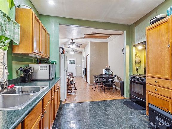 5th image of 1808-10 Lowerline St