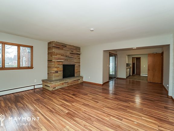 4th image of 150 E 272nd St