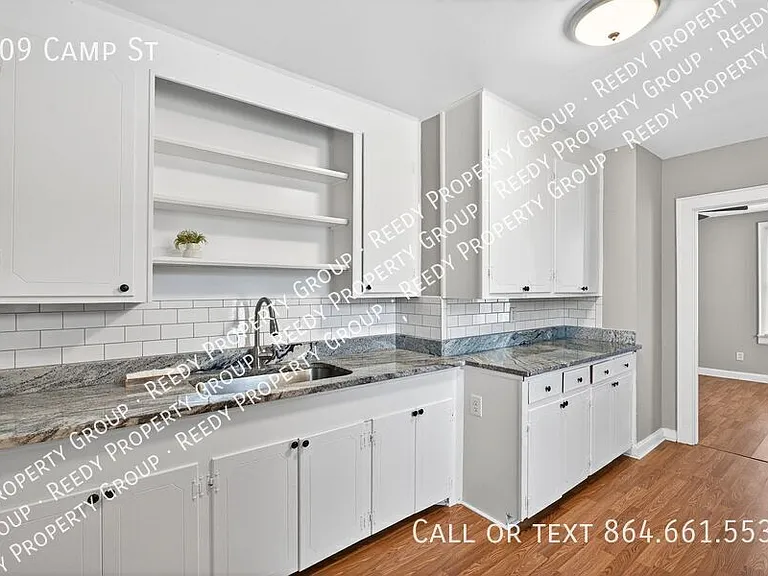 109 Camp St — Photo 3