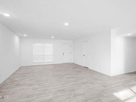 5th image of 11116 Sea Foam Way