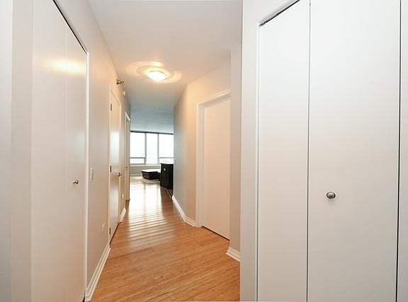 3rd image of 33 W Ontario St APT 030B