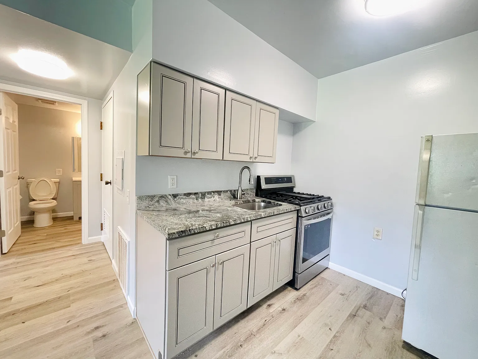 1 bed, $750 — Photo 3