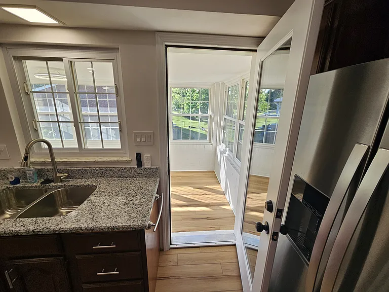 236 McCartney Dr — Photo 15