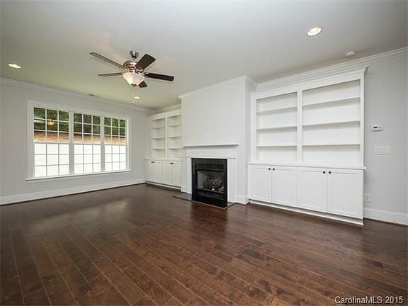 5th image of 6841 Larrisa Ct