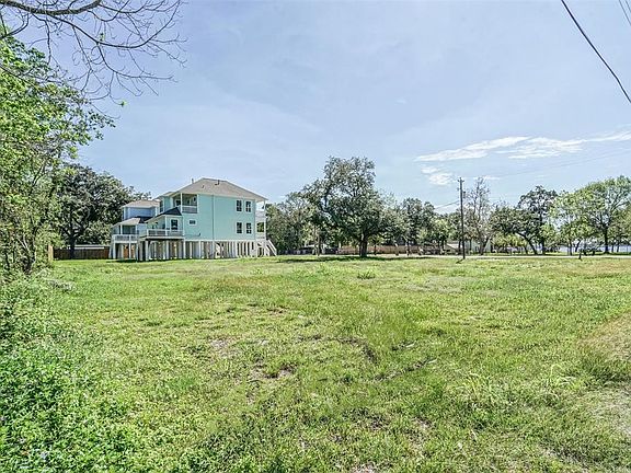 5th image of 2934 Seargent Street