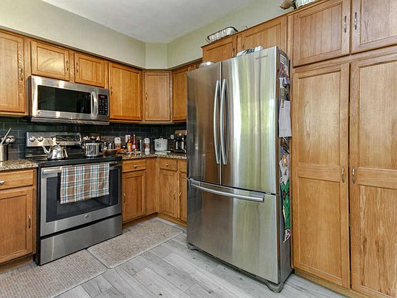 3rd image of 14291 Waterford Square Dr