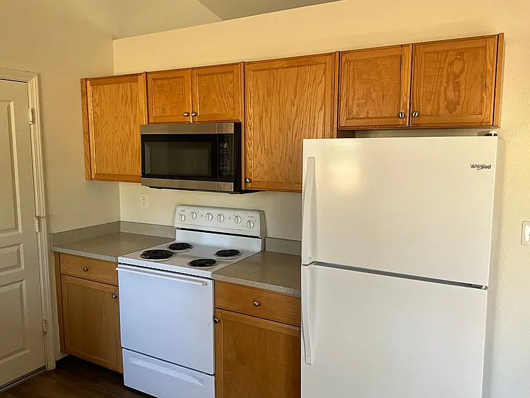 5930 Camino Ln — Photo 22