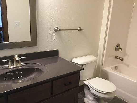 5th image of 535 Ryman St APT 204