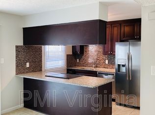 1187 Old Clubhouse Rd, Virginia Beach, VA 23453