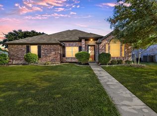 7401 Rochester Ln, Arlington, TX 76002