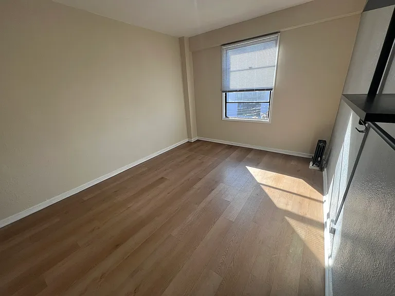 634 15th Street — Photo 24