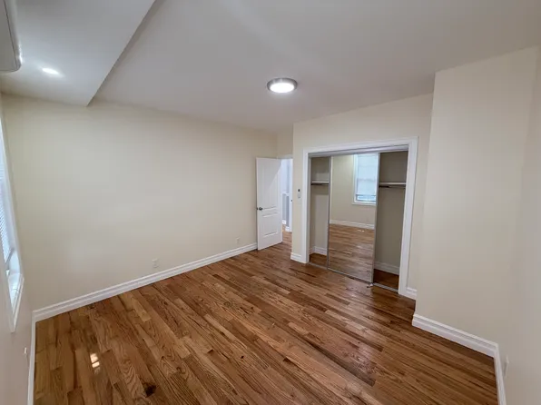 5051 Clearview Expy #1, Oakland Gardens, NY 11364