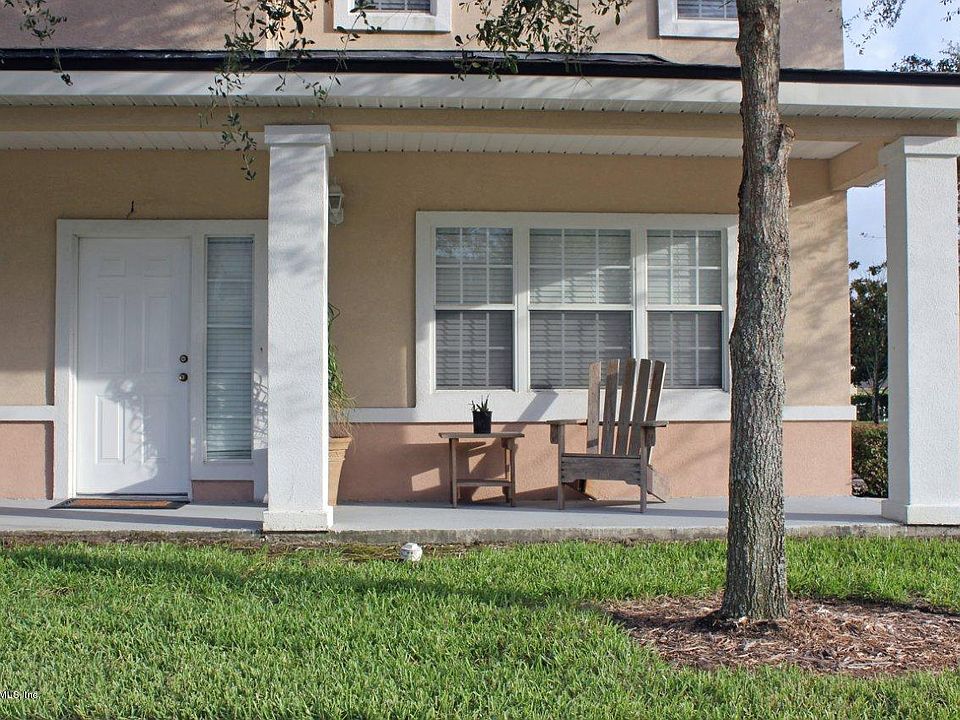 1st image of 1705 Forest Lake Circle E