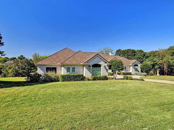 3rd image of 209 Overlook Ct