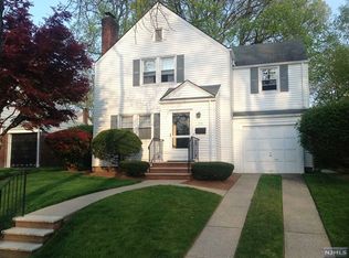 779 Howard St, Teaneck, NJ 07666