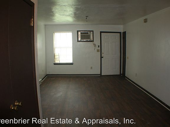 4th image of 404 Berkley Avenue Ext #B