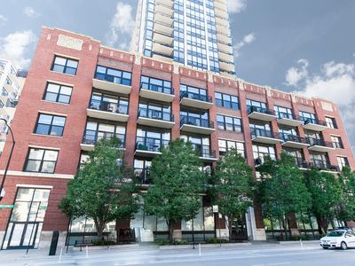 210 S Desplaines St APT 1011, Chicago, IL, 60661
