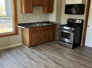 32 Emerald St #1L, Chicopee, MA 01013