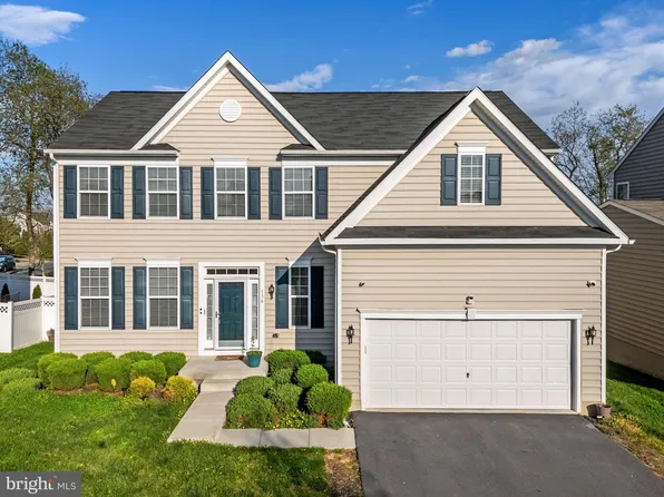 136 Deep Creek Rd, Ranson, WV 25438