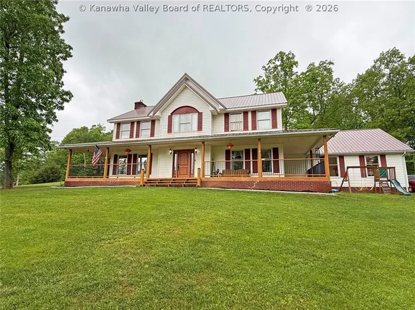 267 Mountain Crest Ln, Ripley, WV 25271