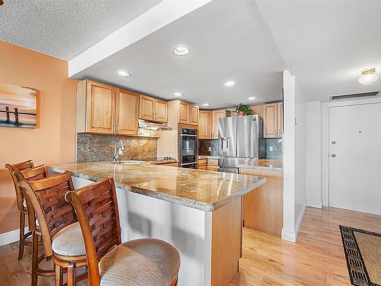 800 SE 20th Ave #407 — Photo 8