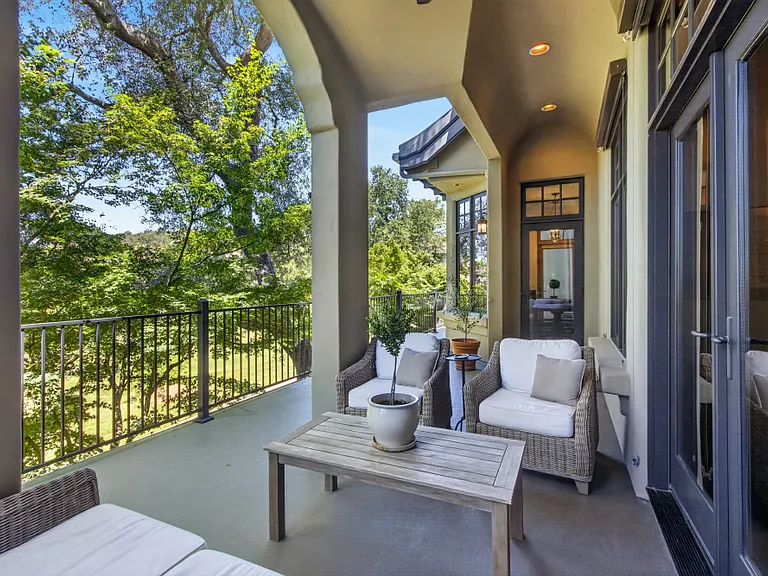 2375 Clubhouse Dr — Photo 88