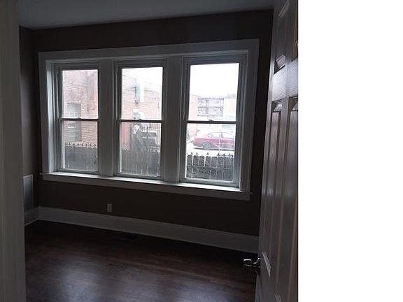 3rd image of 7115 S Cornell Ave #1N