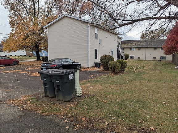 3rd image of 107 W Polk Ave