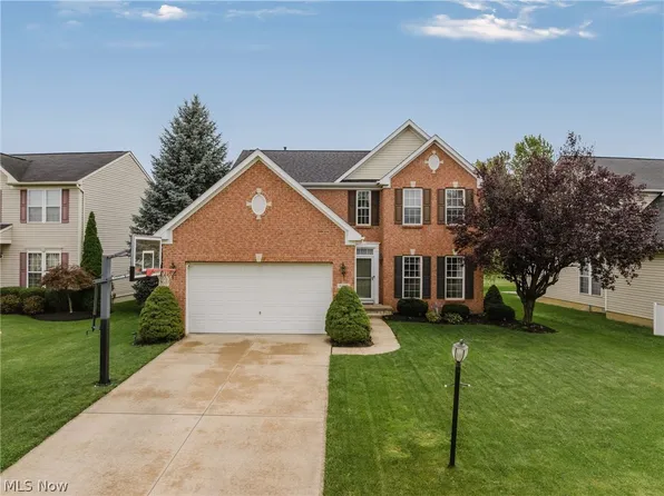 6160 W Breezeway Dr, North Ridgeville, OH 44039