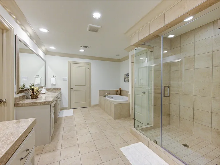 13606 Teal Bluff Ln — Photo 34