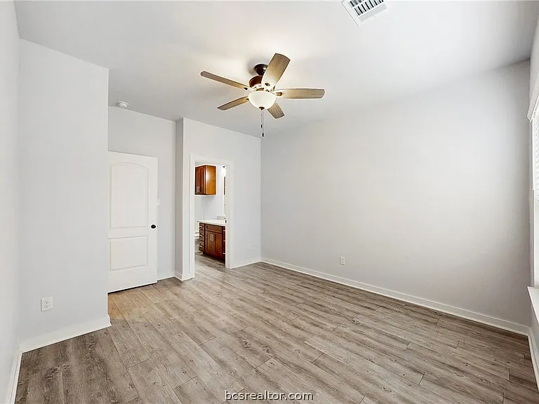 2109 Jax Dr — Photo 15