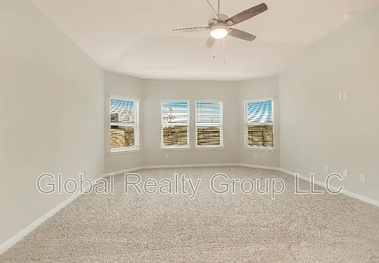 1247 Meyers Mdw — Photo 15