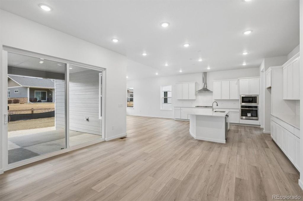 3777 Emerald Shore Circle