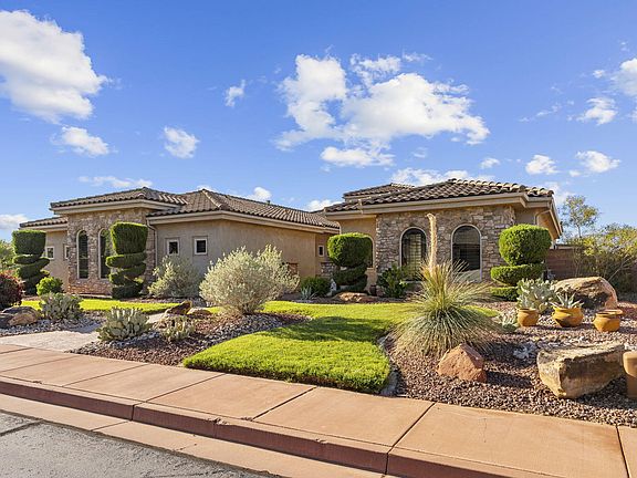 5th image of 452 W Tenaya Dr