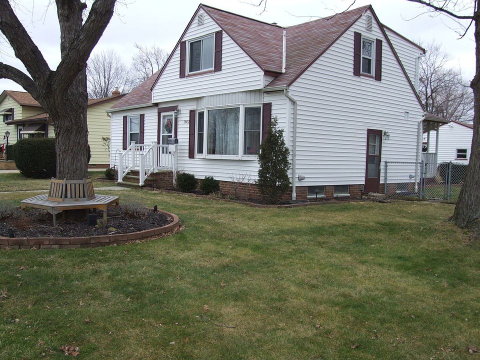 1st image of 29432 Fairway Blvd