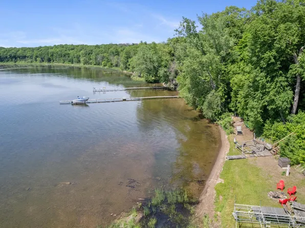 26762 Lofton Ave, Chisago City, MN 55013
