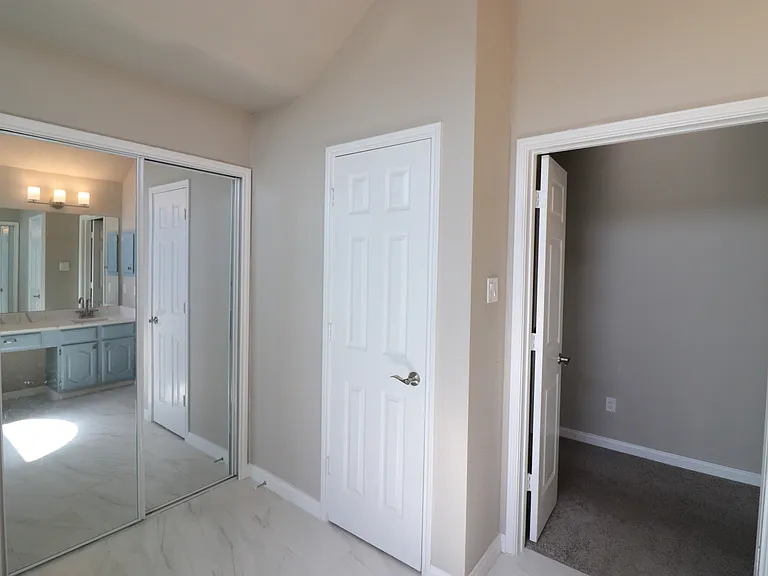4606 Clay Dr — Photo 13