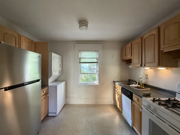 9 Laurel St, Cambridge, MA 02139