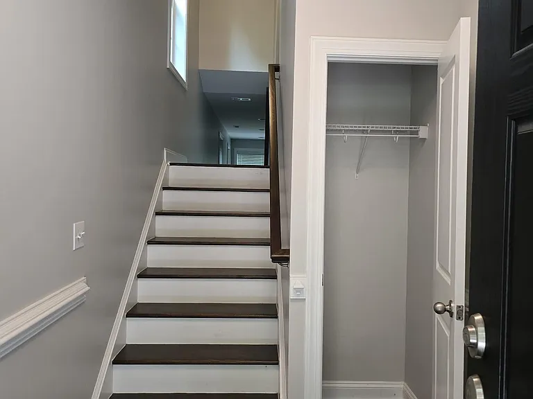 217 Penley Cir — Photo 3