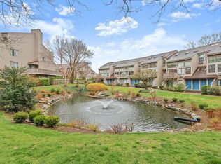 1465 E Putnam Ave APT 532, Greenwich, CT 06870