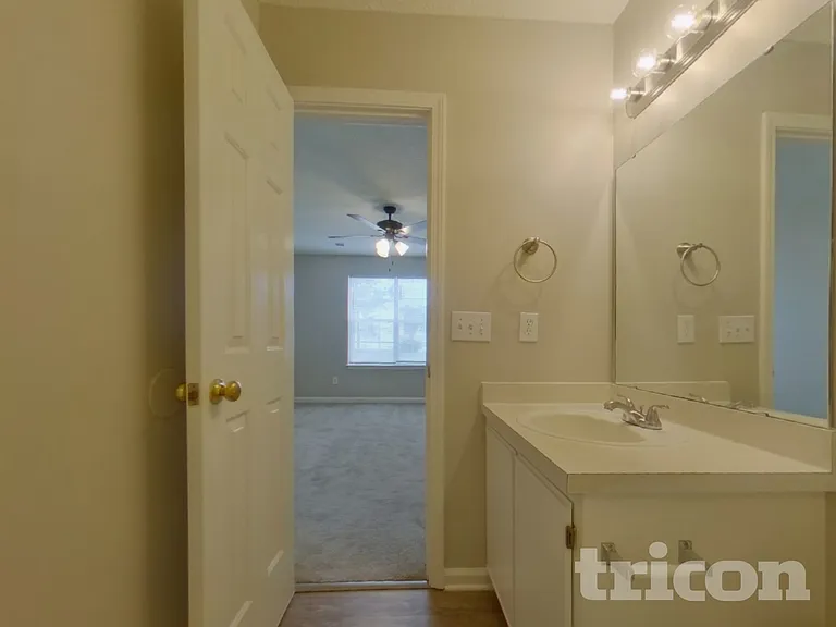 1306 May Oak Cir — Photo 9
