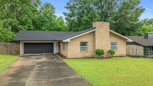 1707 Phillips Dr Photo 1